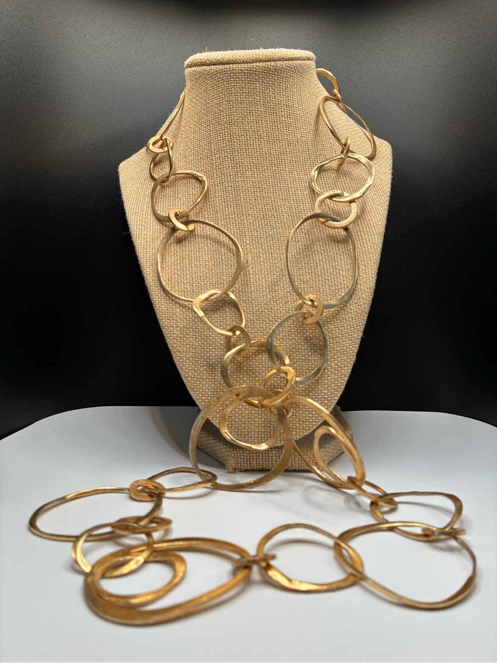 Vintage 37” Gold Statement Linked Hoop Necklace - Women Jewelry